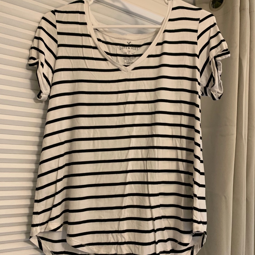 American Eagle striped t shirt